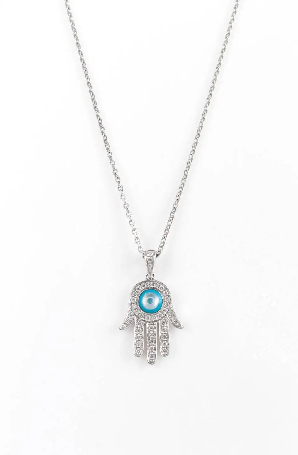 Colar Hamsá com Diamantes em Ouro Branco 18k