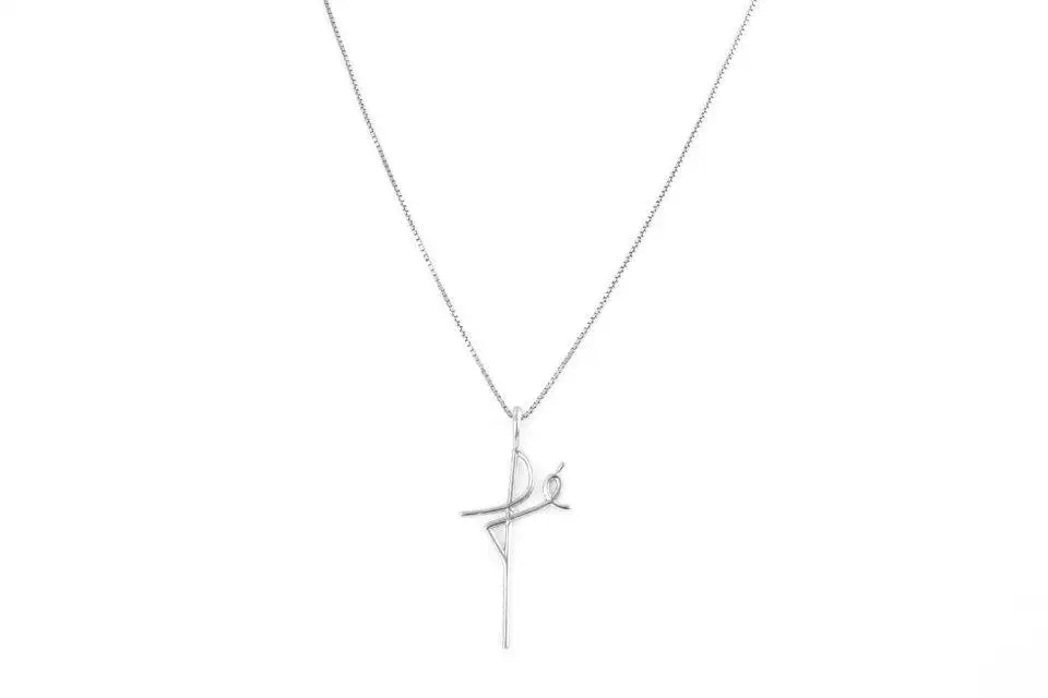 Colar Fé em Ouro Branco 18k